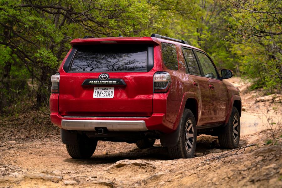 Toyota 4Runner TRD Off-Road (N280) 2016 года  (NA) (фото 28 из 37)